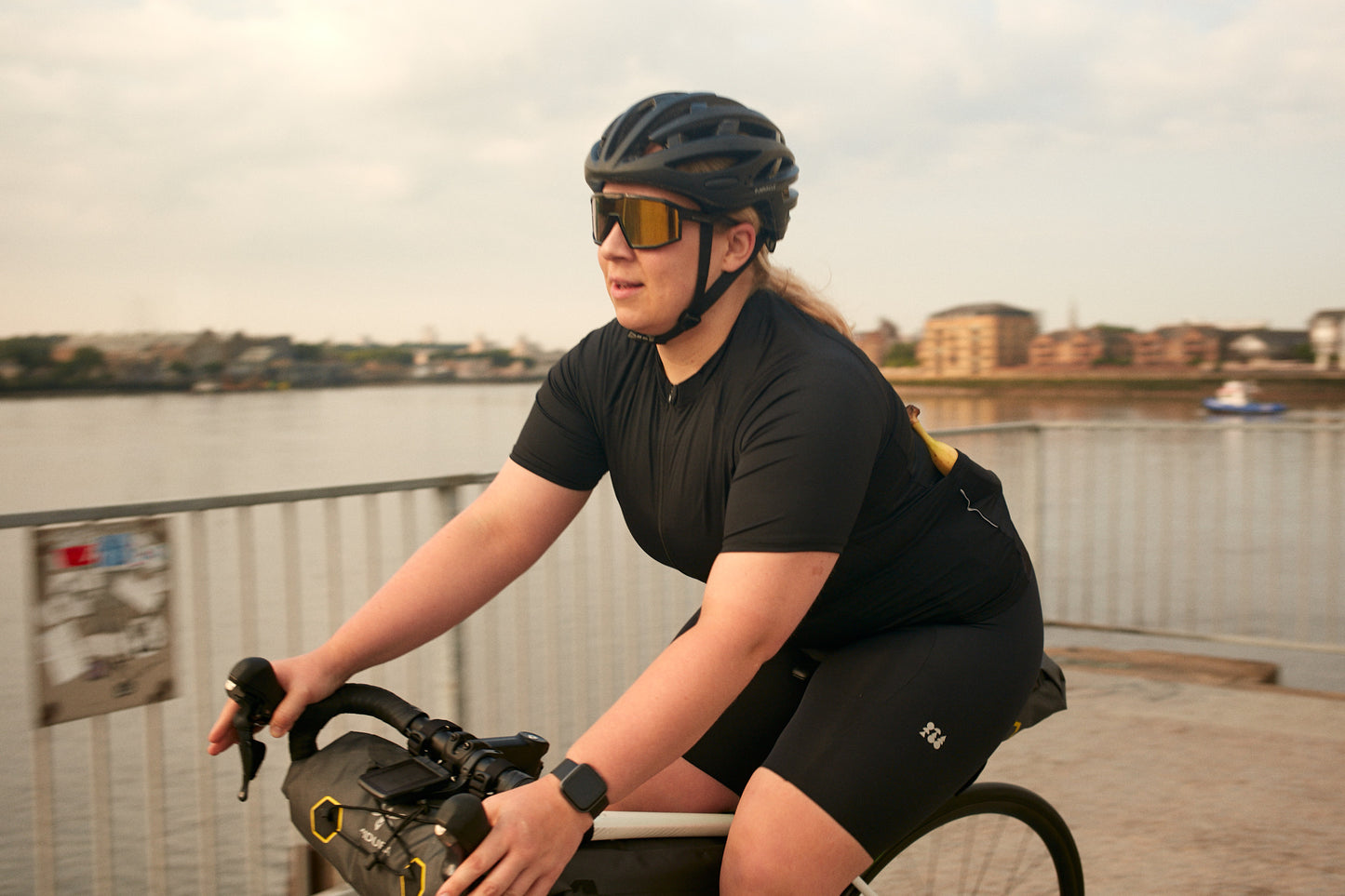 PP002 - Women's Bib Short